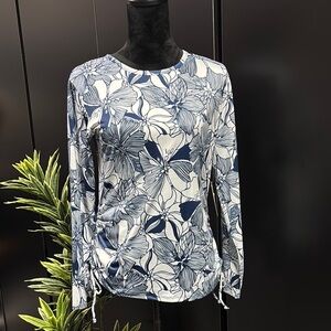 Stella Parker UPF 30+ sun protection,long sleeve tie up side ruching pattern top